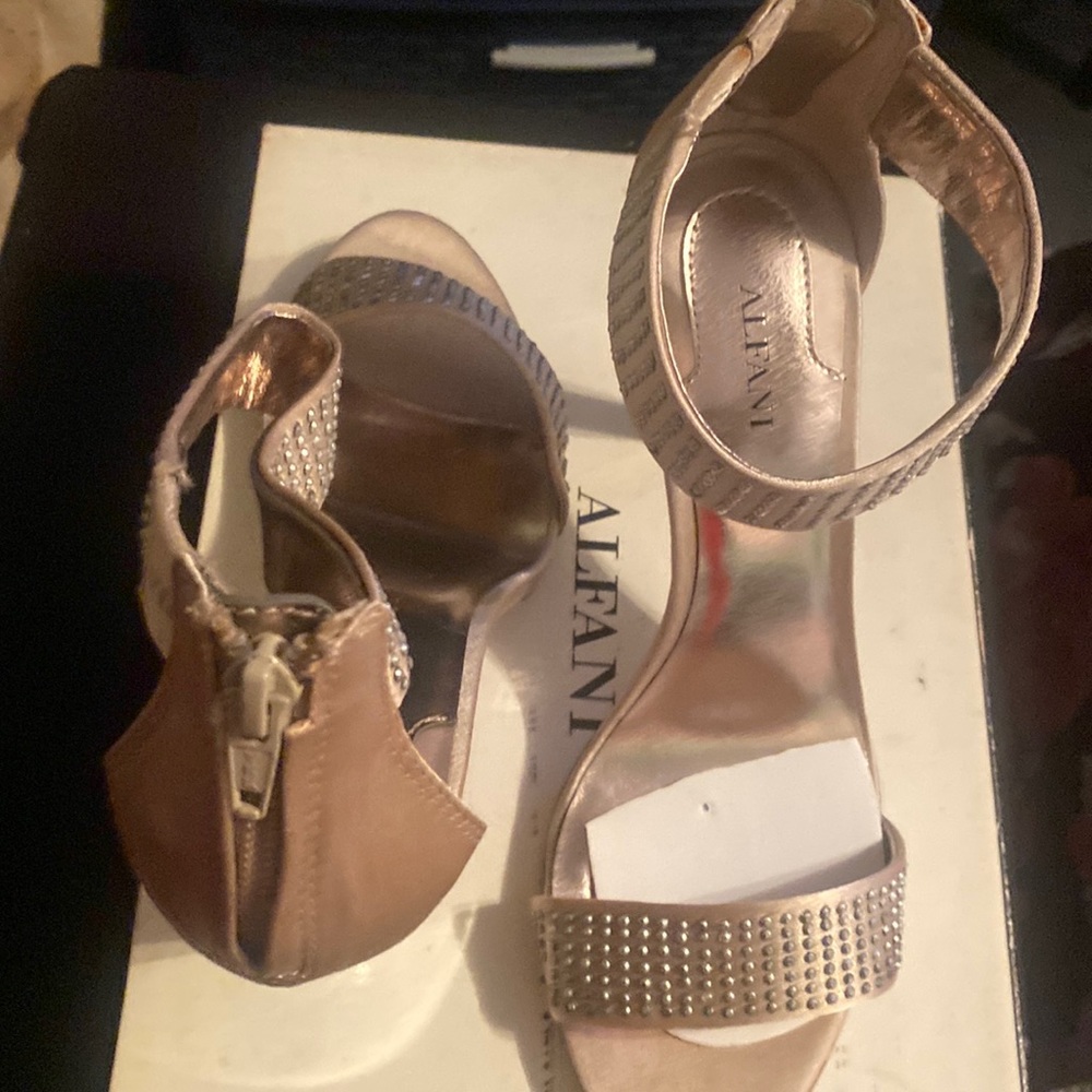 ALFANI WOMEN SHOES